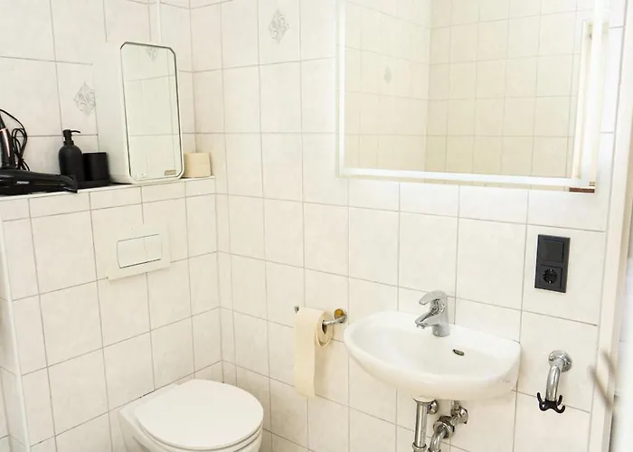 - 3 Beds - Kitchen - Wifi - Washing Machine